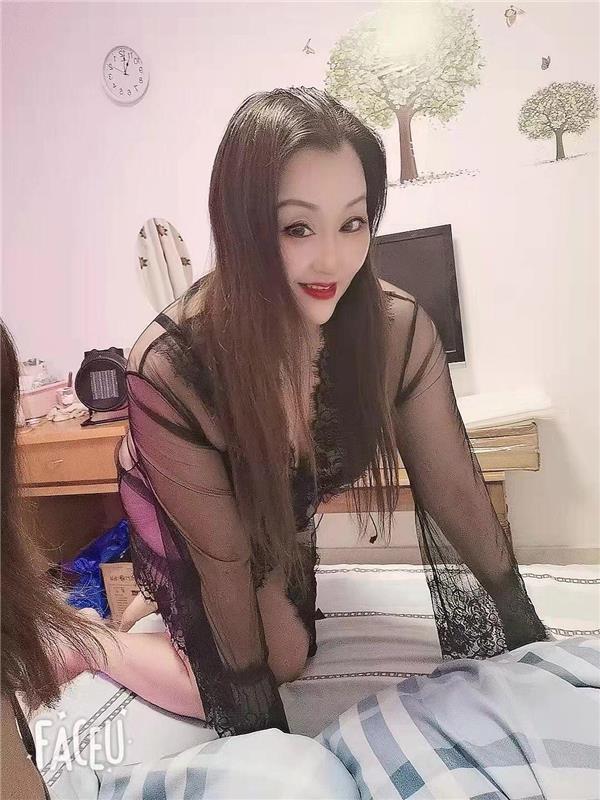 大胸熟女一枚